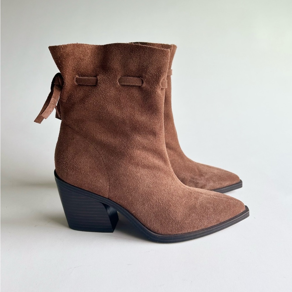 Vince Camuto Brown Tan Suede Genuine Leather Western Ankle Boots size 7